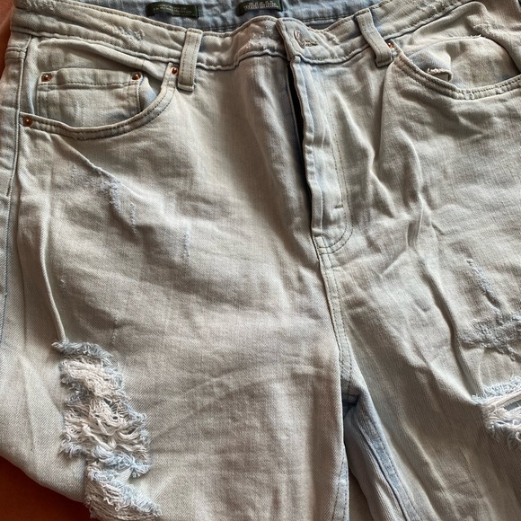 Wild Fable Light Blue Distressed Relaxed Fit Jeans - Sz 14 - Picture 3 of 3